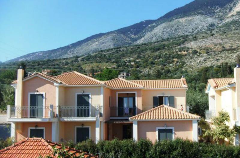 Liocharis Apartments Lourdata  Exteriér fotografie
