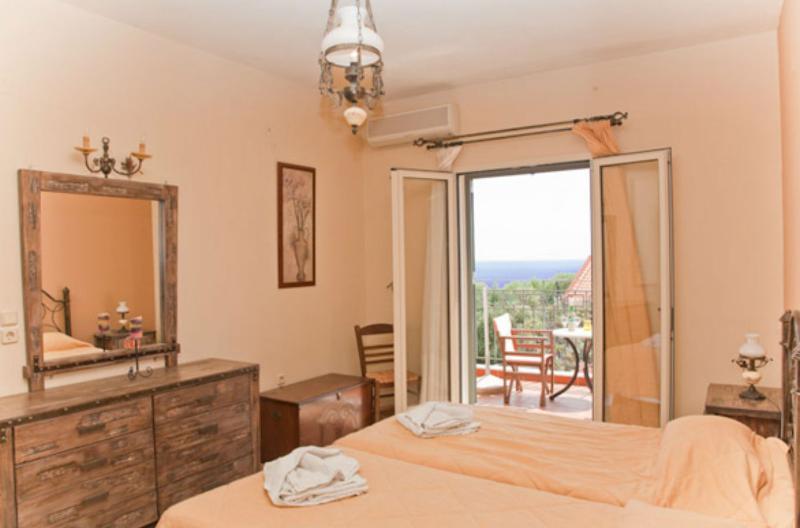 Liocharis Apartments Lourdata  Exteriér fotografie